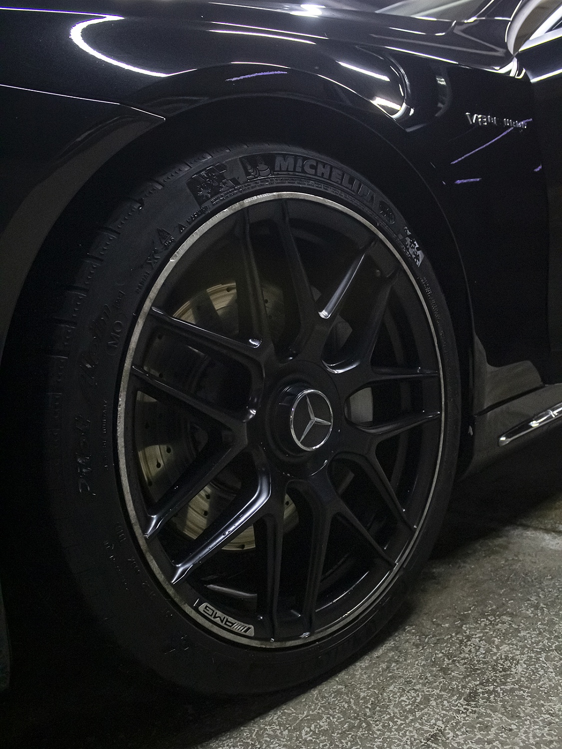 Mercedes Benz S63 AMG